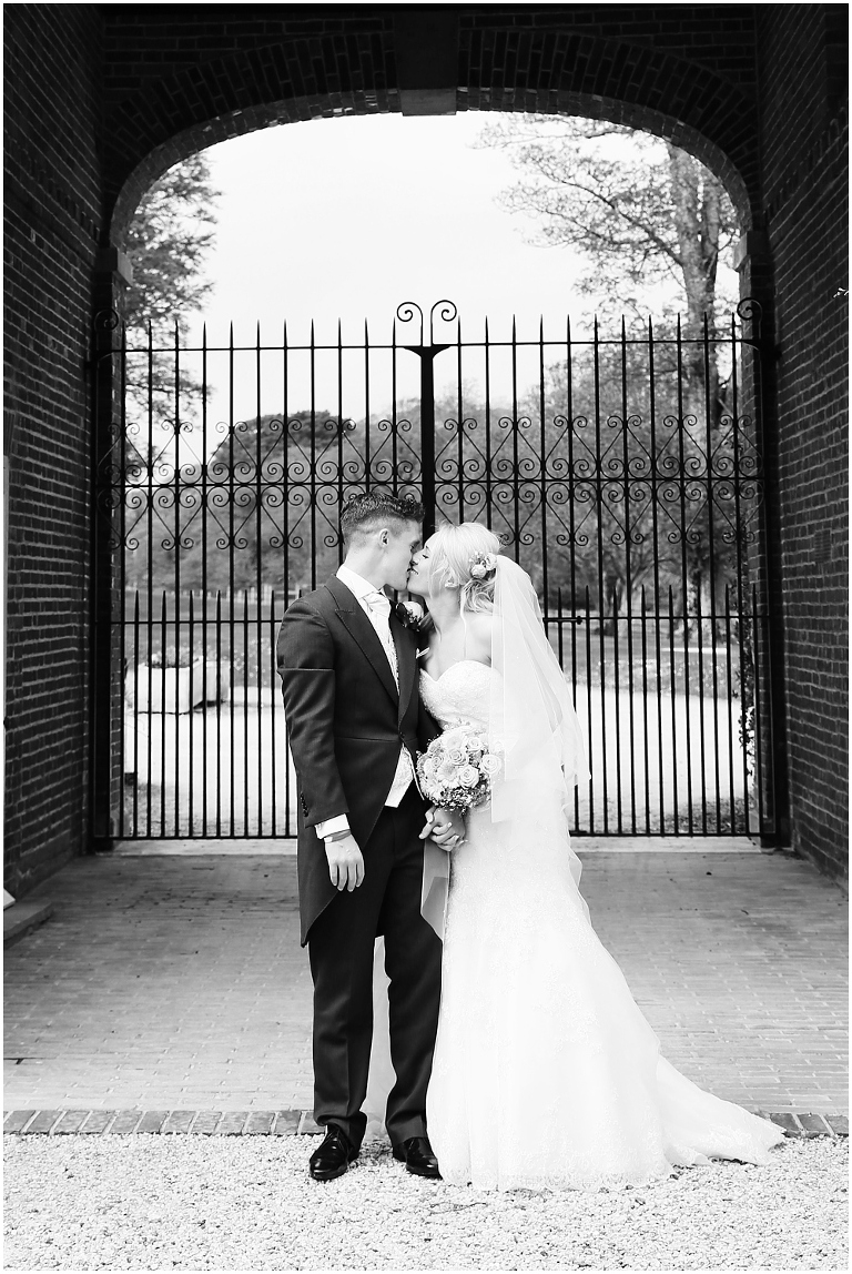 Dorset & Hampshire Wedding Photographer_1491